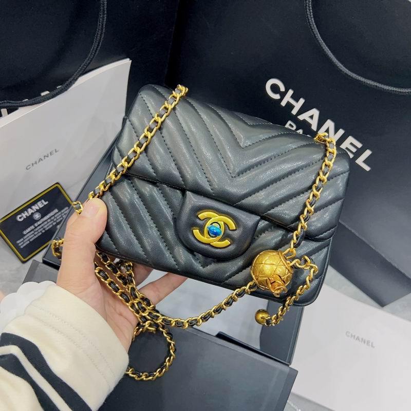 Chanel Handbags 512